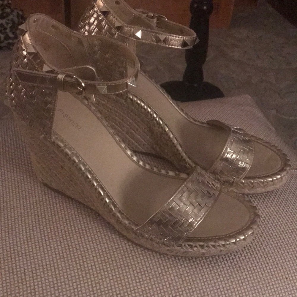Marc Fischer gold espadrille wedges. Size 10